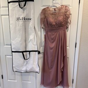 JJ’s House Chiffon and Lace Floor Length Gown Size 10 NWT Vintage Mauve